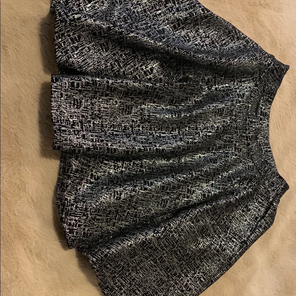 Chic Black and Silver Textured Skirt